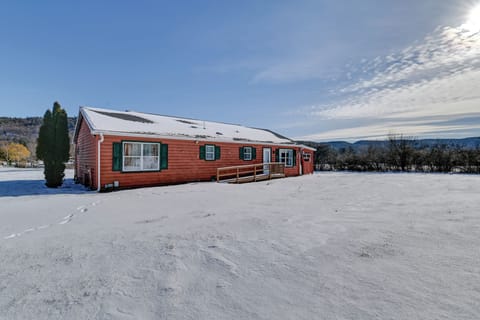 Ticonderoga Vacation Rental | 4BR | 2BA | Step-Free Entry | 1,850 Sq Ft