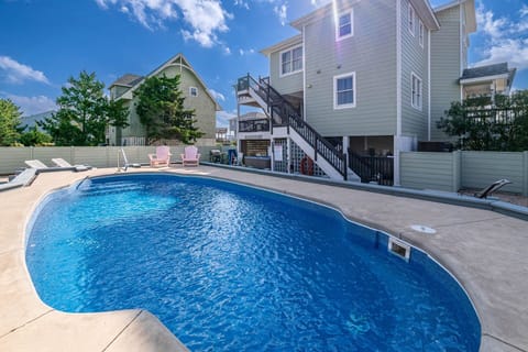Pool Area - C7729