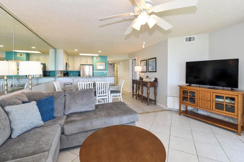 Maravilla 2205- Open Living Area