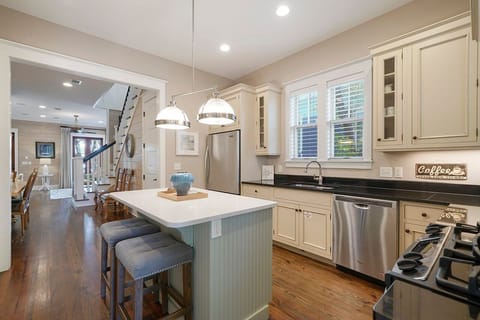 Ocean 52 - Watercolor - Kitchen