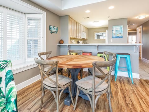 Dining Table - Seating for 5