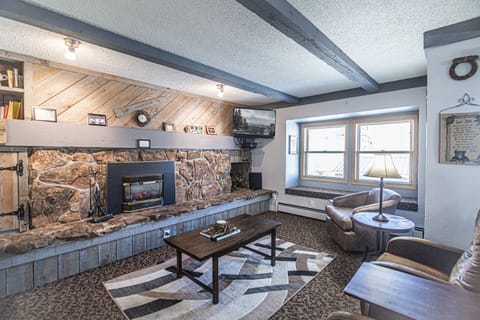 Living Room - Longbranch 216 - Breckenridge Vacation Rental
