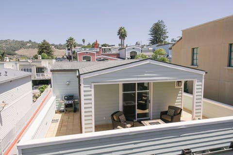 359 1st - Exterior