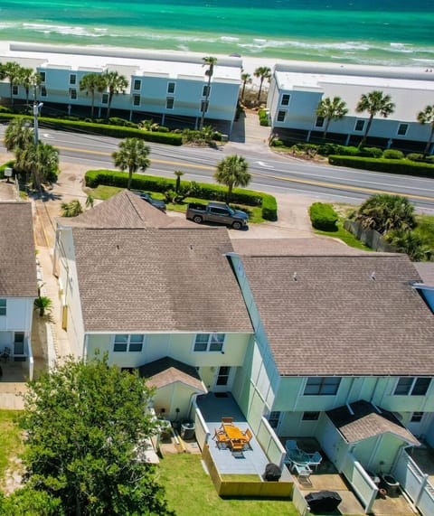 Casa Sunshine | Exterior Aerial View