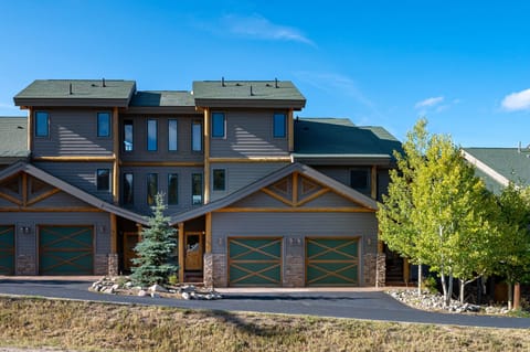 Welcome to Spruce Ridge 708C
