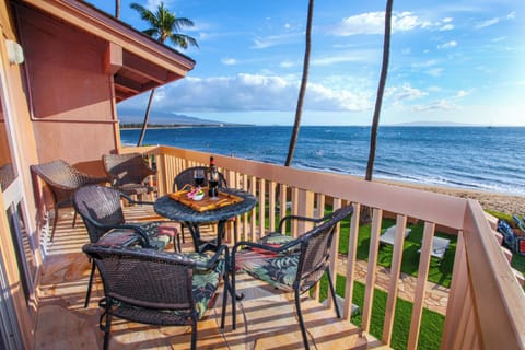 Kihei Sands B9 Lanai - You can almost touch the ocean from your private lanai.  Enjoy paradise from this newly expanded addition.