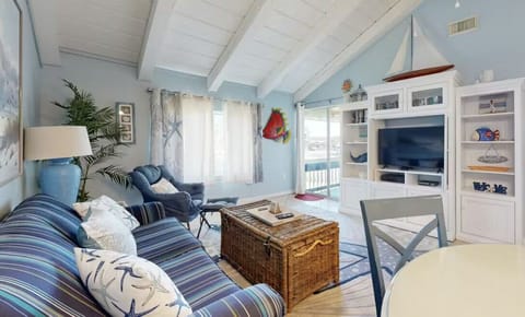 Welcome to Chateau La Mer #1D