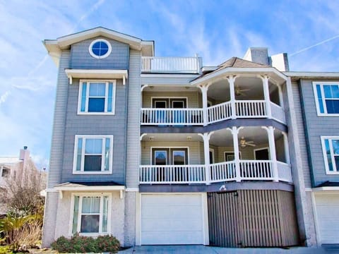 Sandcastle Exterior View