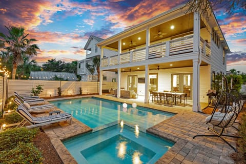 Out of the Blue - Crystal Shores - Pool Deck