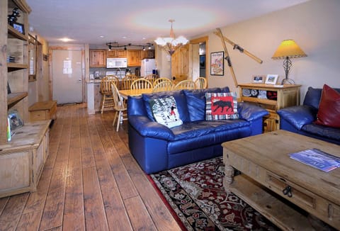 Living/dining/kitchen