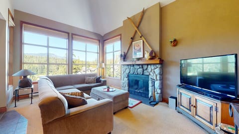 Welcome to Blackcomb Greens! Step into your cozy Whistler retreat.
