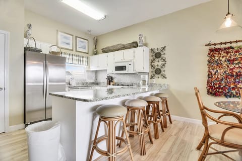 Full Size Kitchen with Bar Seating