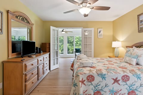 Master with Queen Bed, Flat Screen TV, and Private Bath