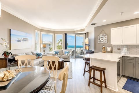 1504 SeaCrest - The Vacation Company