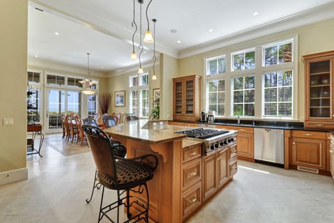 22 Sandhill Crane - Kitchen (1st Floor)