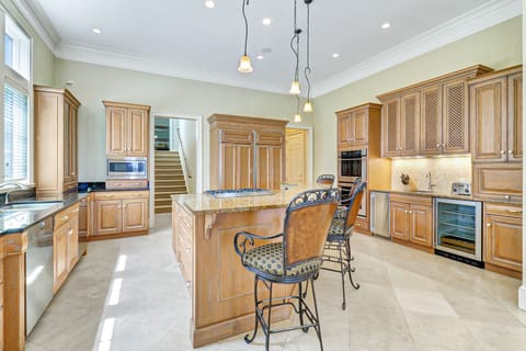 22 Sandhill Crane - Kitchen (1st Floor)