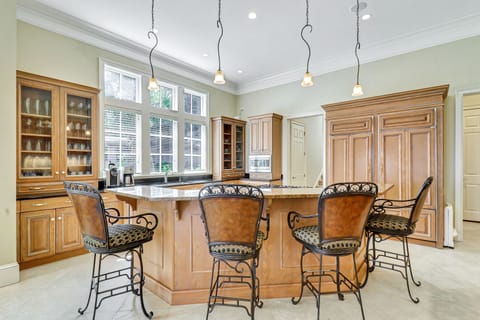 22 Sandhill Crane - Kitchen (1st Floor)