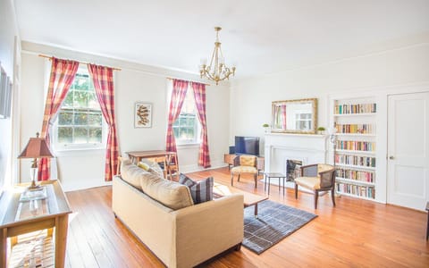 Your bright and spacious downtown loft awaits!