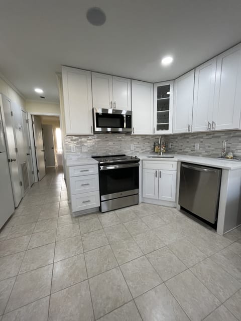 Newly Renovated Kitchen