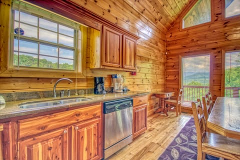 Gorgeous wood work!!!