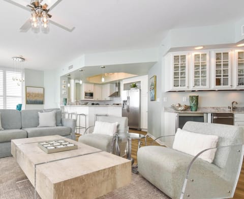 Silver Beach Towers West 1606 - Open Floor Plan
