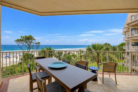 3001 Turtle Lane Balcony View