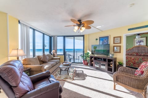 Welcome to Sunbird 208E "Dolphin Watch"
