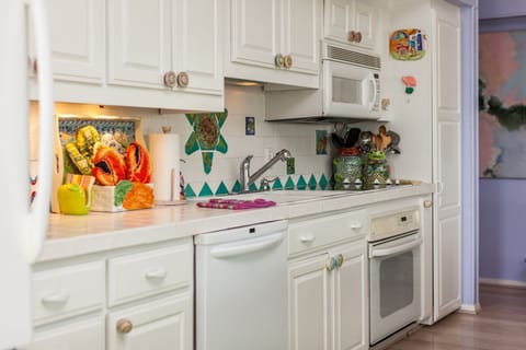 Full Kitchen - Second Floor