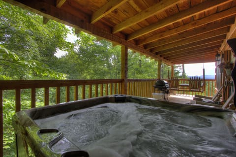 Private Hot tub - Soak your cares away in the hot tub.
