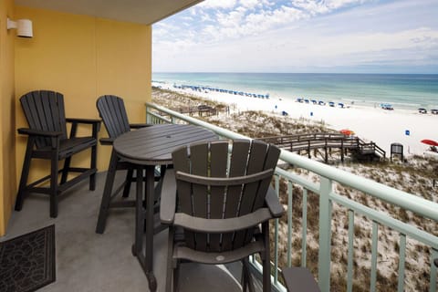 Direct gulf views from the private balcony