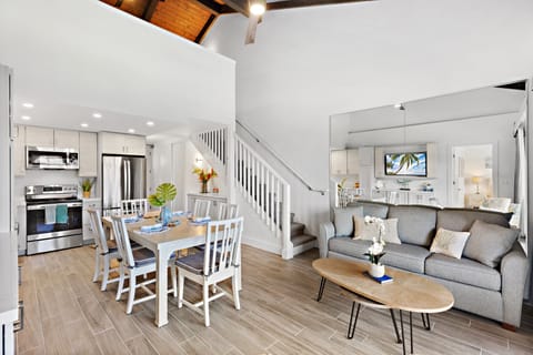 Queen size sofa sleeper