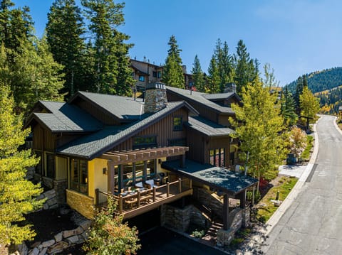 Mountain retreat in the coveted Lookout community just minutes to Deer Valley Ski Resort