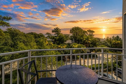 2301 Seacrest - The Vacation Company