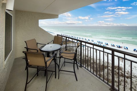Private balcony with gulf front views