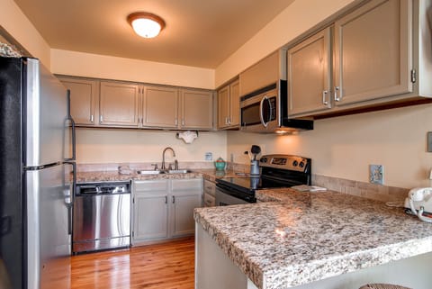Kitchen - Ski Hill 32 - Breckenridge Vacation Rental