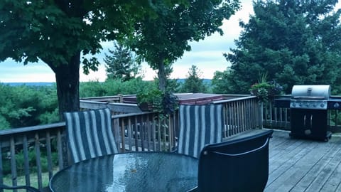 We have a large deck,  a clean hot tub, and the most beautiful sunsets!! 