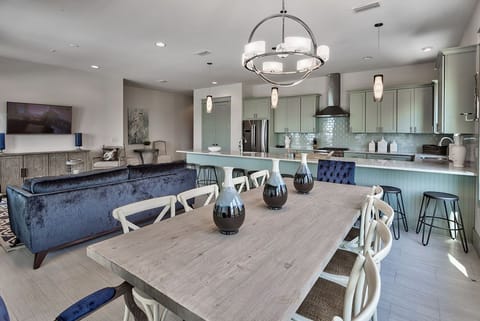 Luna Sol - Destin - Kitchen, Living Room & Dining Room