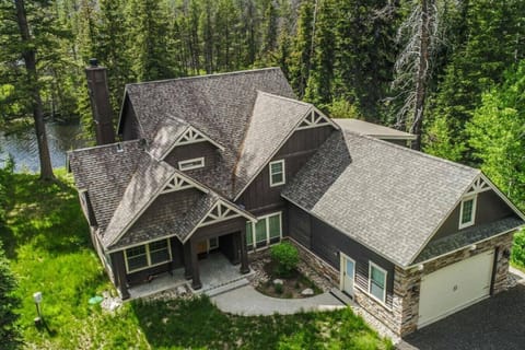 Willow Creek Lodge on Cascade Lake