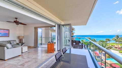 Say hello to stunning ocean & pool views in Hokulani 509
