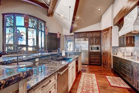 Kitchen, Slopeside Manor, Breckenridge Vacation Rental