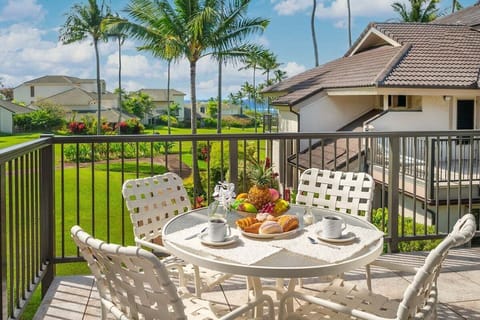 Kahala 721 Balcony Lanai