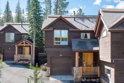 Welcome to Lakota Mountain Lodge 106