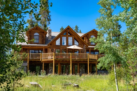 Welcome to Two Brothers Lodge - A luxury log cabin nestled in the Rocky Mountains