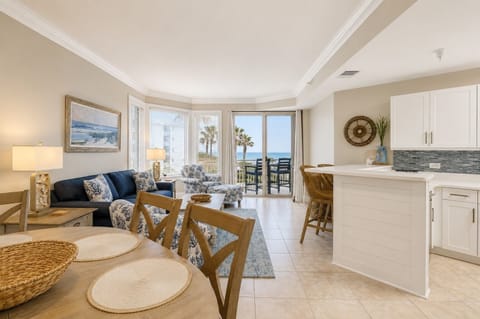 1303 Seacrest - The Vacation Company