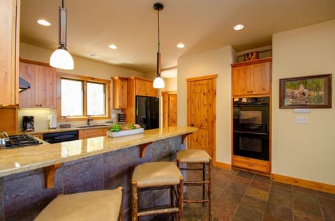 Keep the cook company with seating for three at the breakfast bar