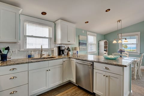 P7899066_67_68_69_70_71_72