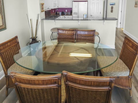 Summer Place #307 Dining Area