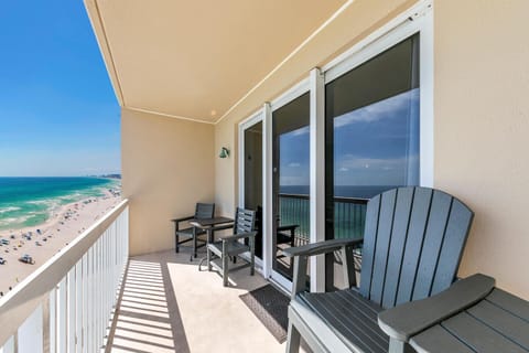 Seychelles 1504 balcony
