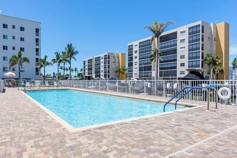Fabulous Resort Pool and Sundeck at Casa Marina