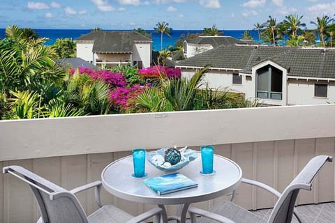 Balcony Lanai w/Ocean Views - Manualoha 505